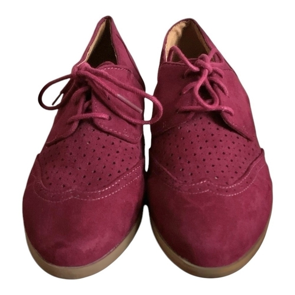 Womens Suede Oxford Shoes XHILARATION Purple Red Textile Loafers Lace Up Shoes - Picture 2 of 9